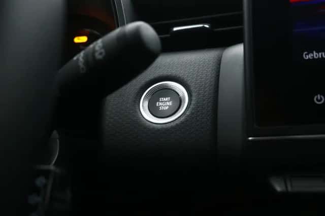 Renault Clio (2021) thumbnail 31