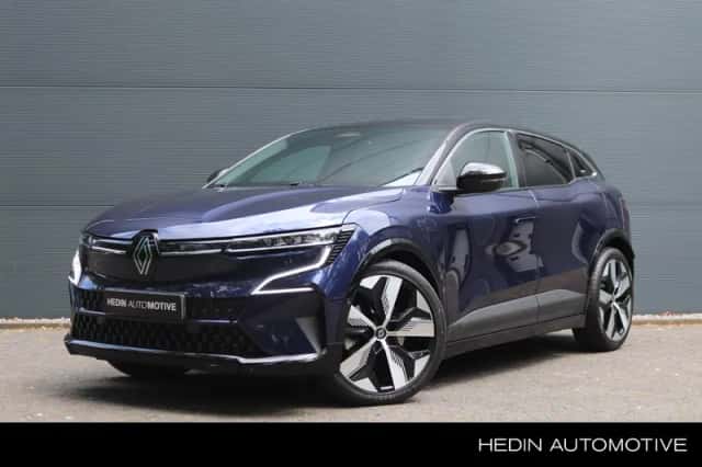 Renault Mégane E-Tech (2023) thumbnail 1