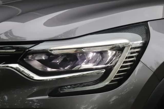 Renault Captur (2021) thumbnail 6