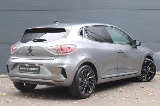 Renault Clio (2025) thumbnail 2