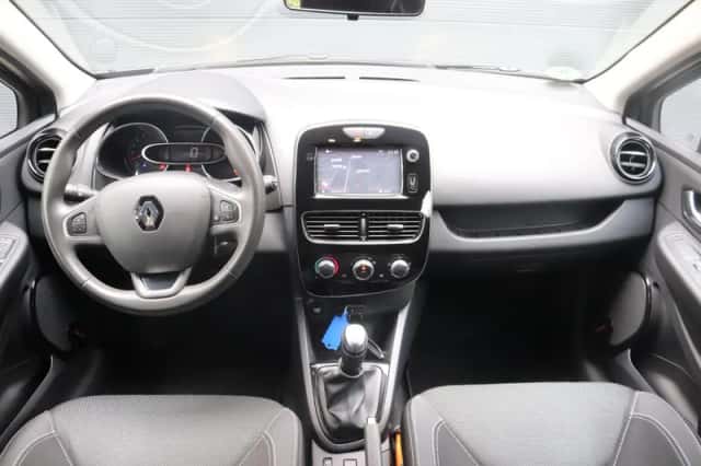 Renault Clio (2018) thumbnail 3