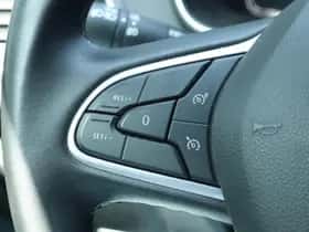 Renault Mégane (2023) thumbnail 16