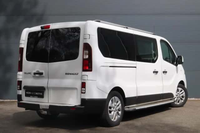 Renault Trafic (2021) thumbnail 2