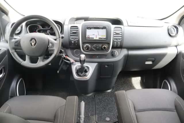 Renault Trafic (2021) thumbnail 3