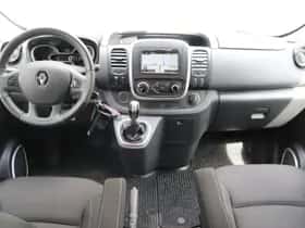 Renault Trafic (2021) thumbnail 3