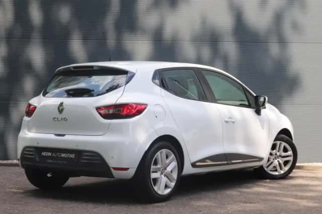 Renault Clio (2019) thumbnail 2