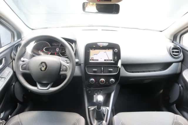 Renault Clio (2019) thumbnail 3