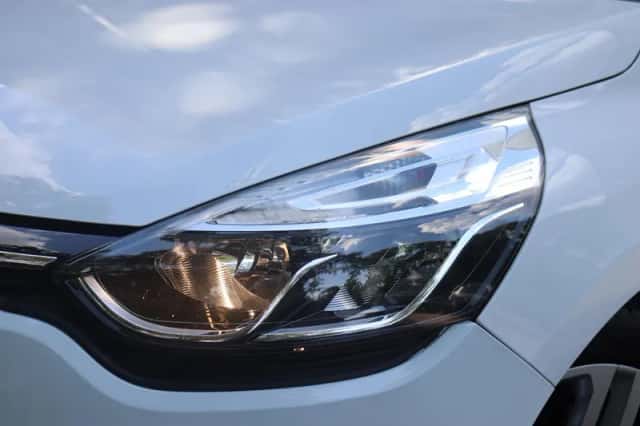 Renault Clio (2019) thumbnail 6