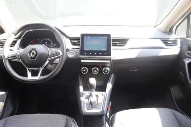 Renault Captur (2021) thumbnail 3