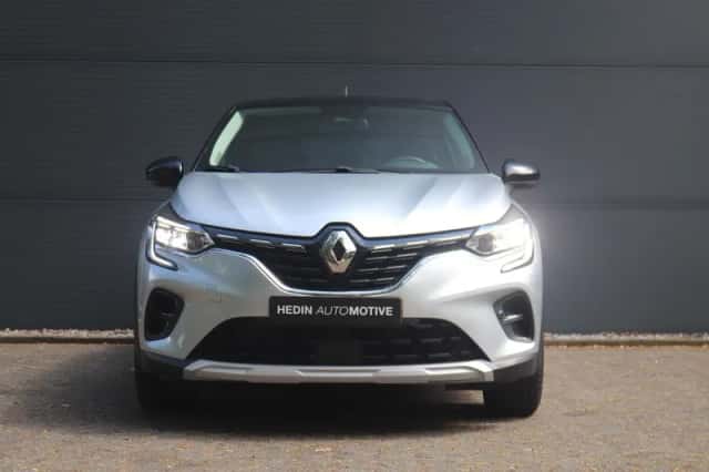 Renault Captur (2021) thumbnail 6
