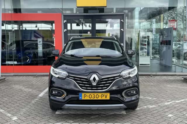 Renault Kadjar (2022) thumbnail 2