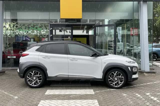 Hyundai Kona (2020) thumbnail 4