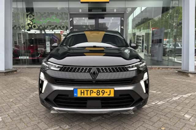 Renault Captur (2025) thumbnail 3