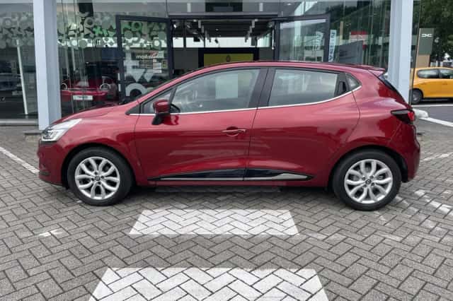 Renault Clio (2018) thumbnail 4