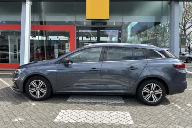 Renault Mégane (2022) thumbnail 2