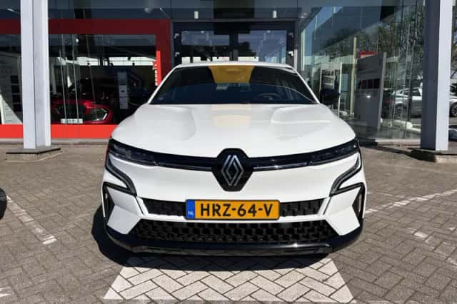 Renault Mégane E-Tech (2025) thumbnail 4