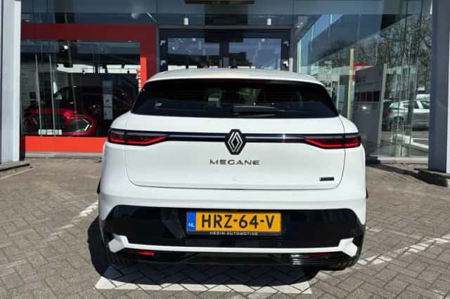 Renault Mégane E-Tech (2025) thumbnail 5