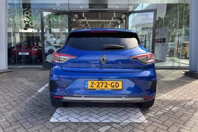 Renault Clio (2024) thumbnail 3