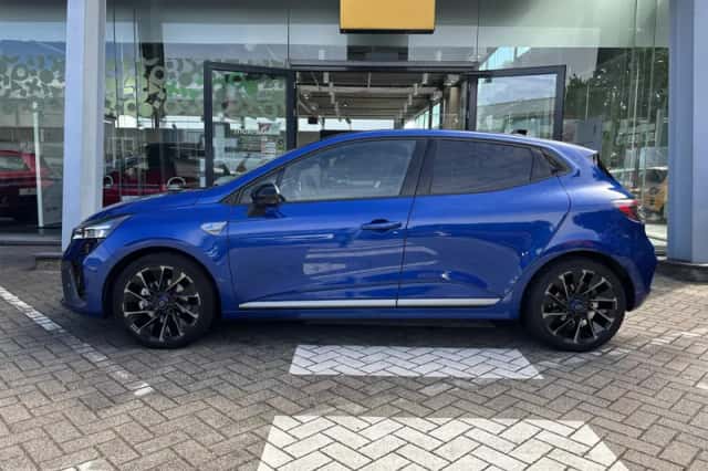 Renault Clio (2024) thumbnail 5