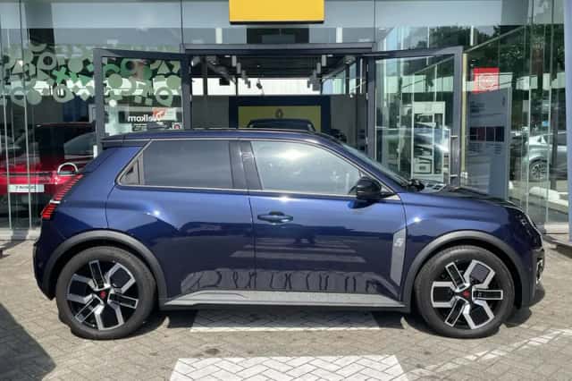 Renault 5 (2026) thumbnail 3