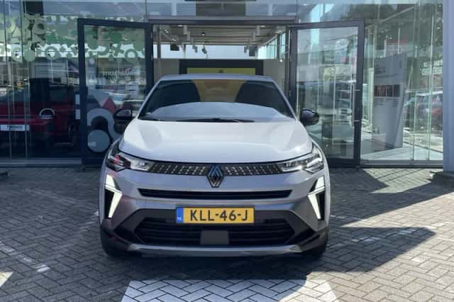 Renault Captur (2025) thumbnail 2