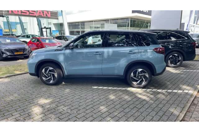 Suzuki Vitara (2025) thumbnail 3