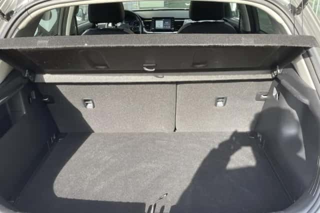 Kia Stonic (2019) thumbnail 6