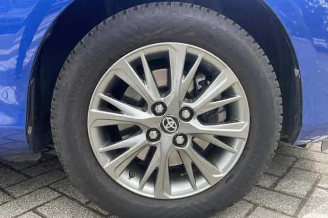 Toyota Yaris (2019) thumbnail 4