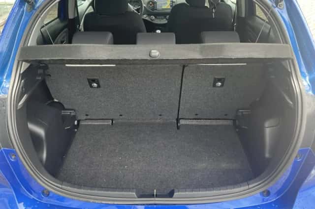 Toyota Yaris (2019) thumbnail 6