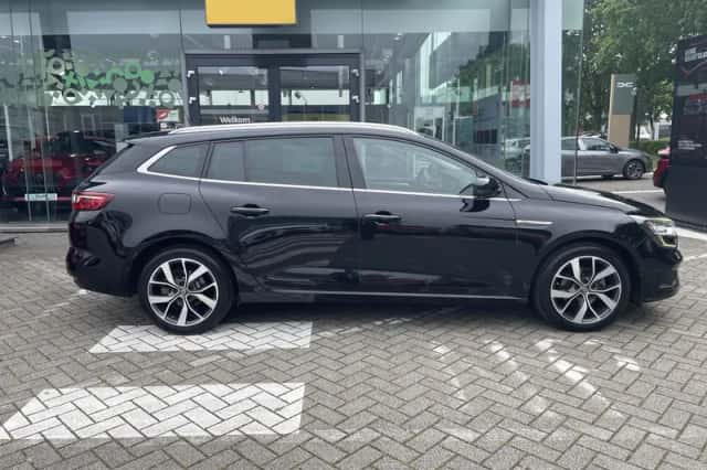 Renault Mégane (2018) thumbnail 3