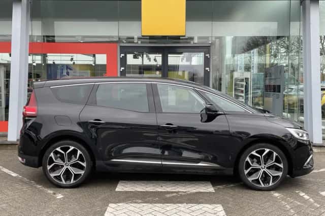 Renault Grand Scénic (2023) thumbnail 4