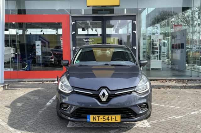 Renault Clio (2017) thumbnail 2