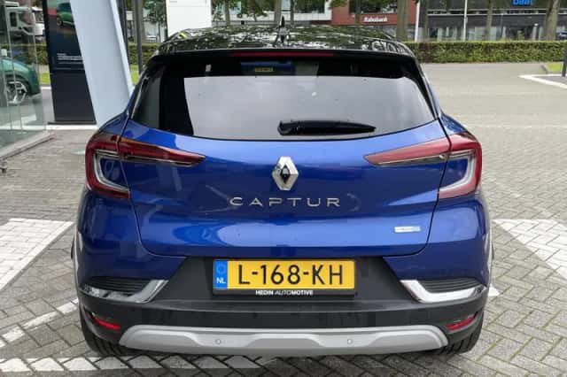 Renault Captur (2021) thumbnail 5