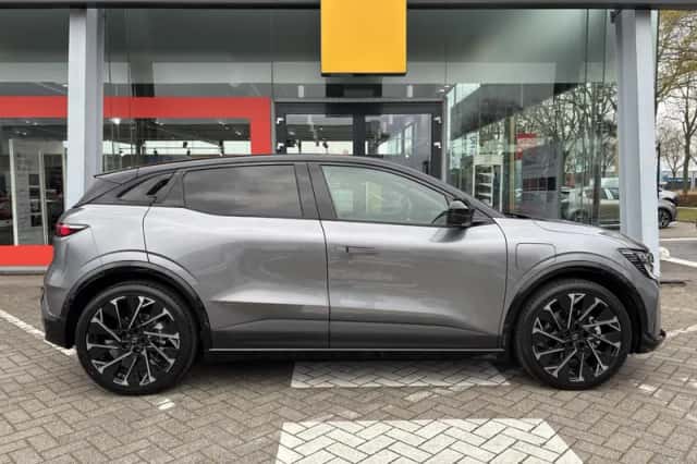 Renault Mégane E-Tech (2026) thumbnail 3