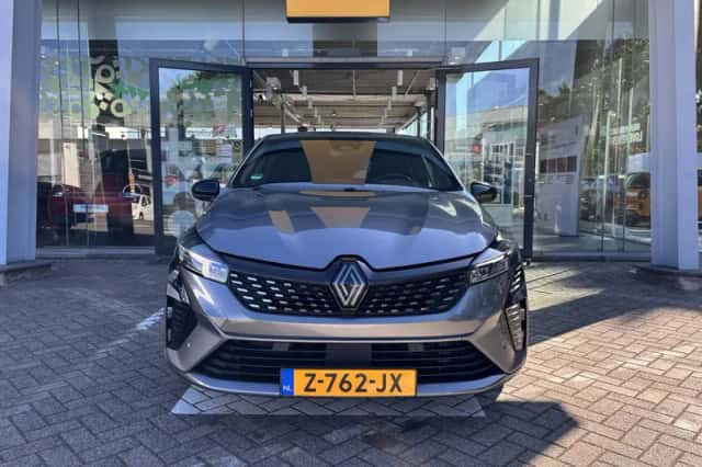 Renault Clio (2024) thumbnail 2
