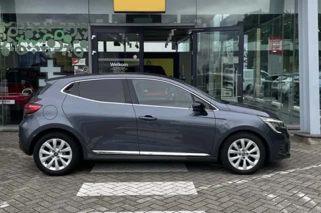 Renault Clio (2021) thumbnail 3