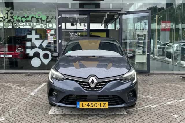 Renault Clio (2021) thumbnail 4