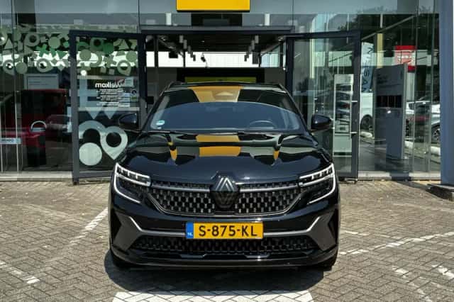 Renault Austral (2023) thumbnail 2