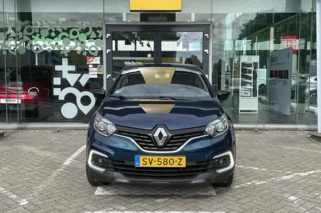 Renault Captur (2018) thumbnail 2