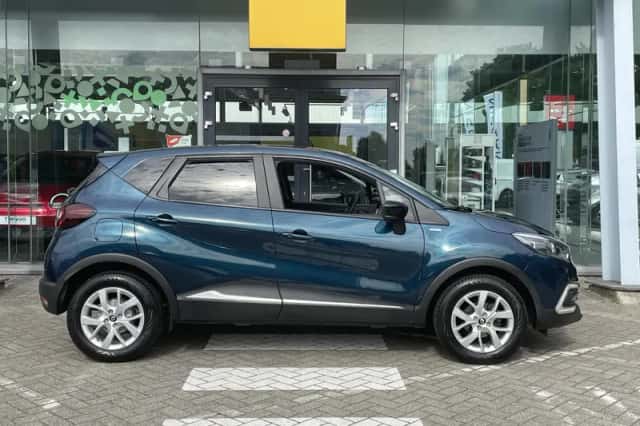 Renault Captur (2018) thumbnail 3