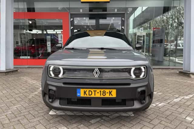 Renault 4 (2026) thumbnail 4