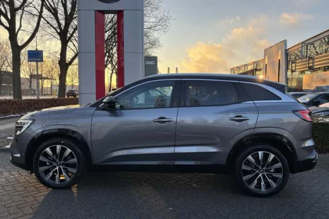 Renault Austral (2025) thumbnail 2