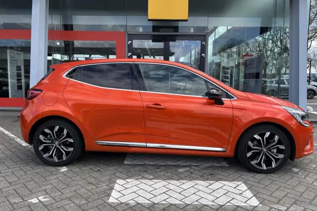 Renault Clio (2023) thumbnail 3