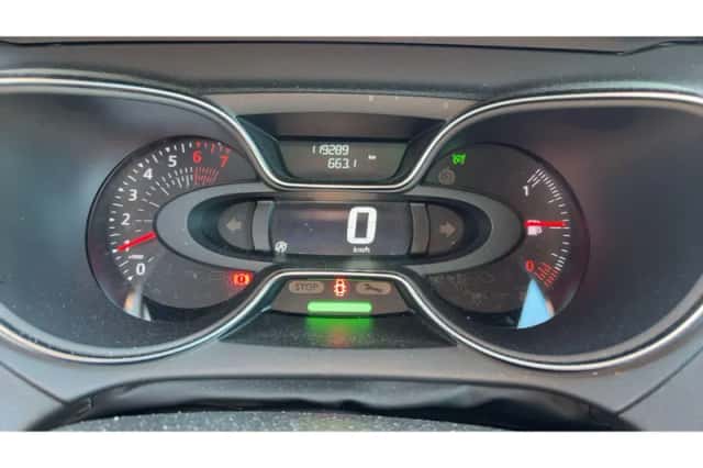 Renault Captur (2017) thumbnail 10