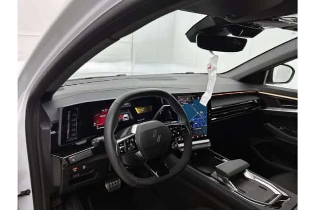 Renault Austral (2025) thumbnail 18