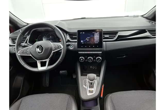 Renault Captur (2022) thumbnail 3