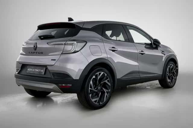 Renault Captur (2025) thumbnail 2