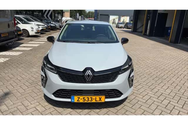Renault Clio (2024) thumbnail 6
