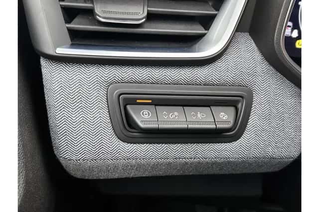 Renault Clio (2025) thumbnail 12