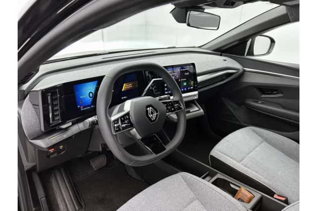 Renault Mégane E-Tech (2025) thumbnail 11